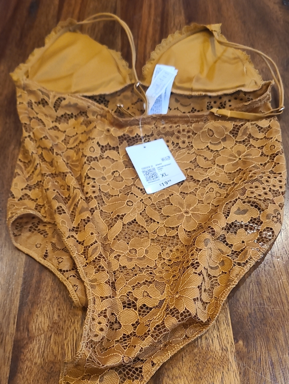 Womens Medium Forever21 Bodysuit XL New - Picture 2 of 3